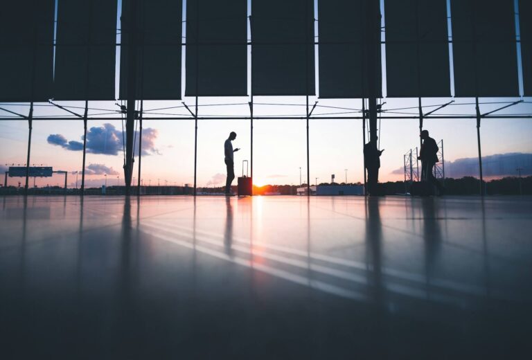 Silhouettes in the airport gates - The World Travel Diary